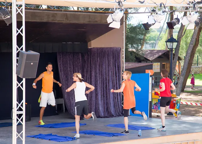 Vell Mari & Apartmanhotel 4*