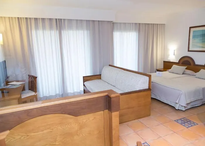 Vell Mari & Apart-hotel 4*