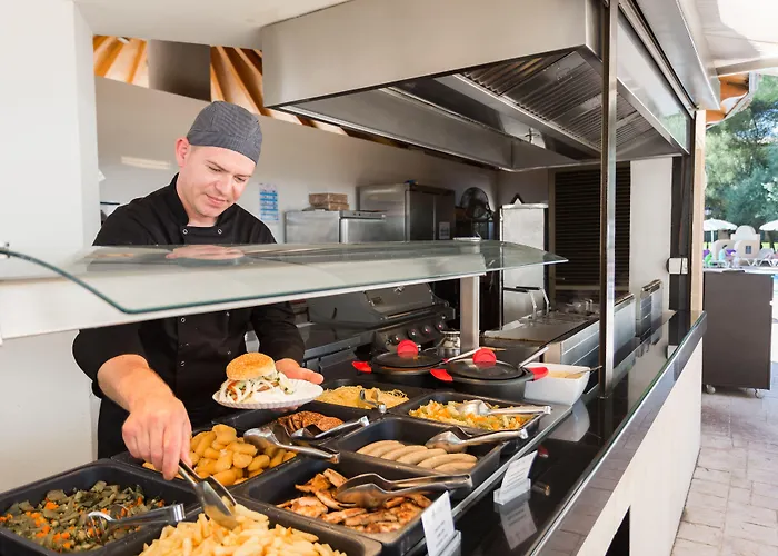 Vell Mari & Aparthotel 4*