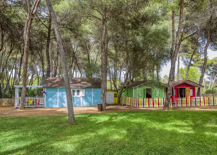 Vell Mari & Lejlighedshotel 4*